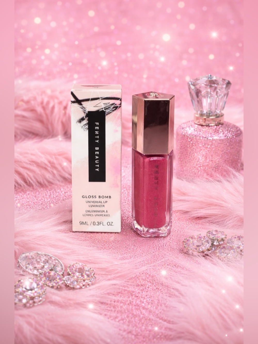 Fenty Beauty Gloss Bomb Universal Lip Luminizer — RIRI
